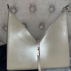 Authentic Givenchy Small Cut out bag in beige/grey cream